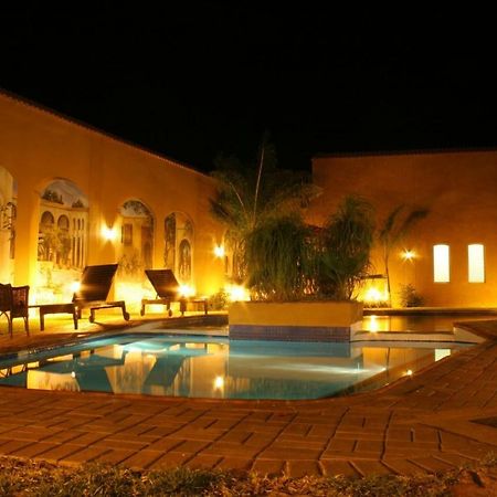 Desert Palace Hotel Upington Extérieur photo